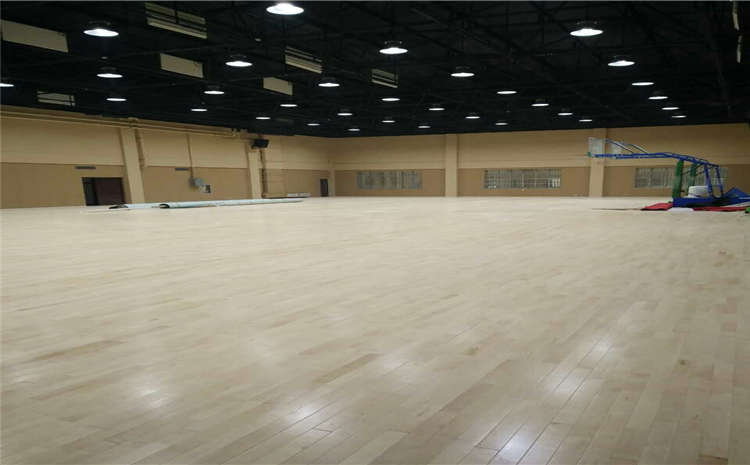 內(nèi)蒙古運(yùn)動(dòng)木地板怎么安裝