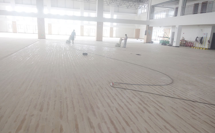 舞臺地膠地板定制規(guī)格是多少？