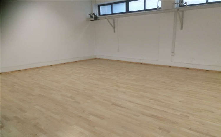 體育館木地板生產廠商電話多少