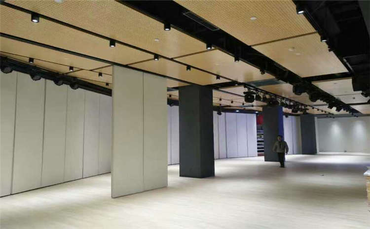 20厚籃球館木地板批發