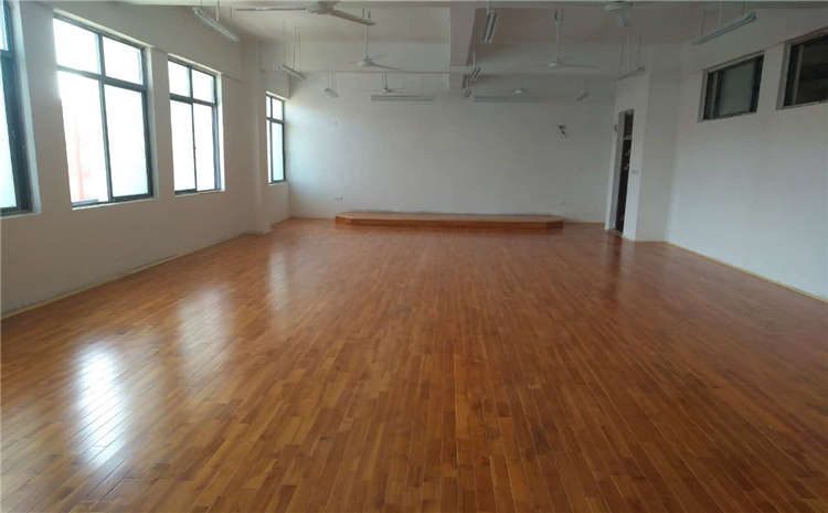 籃球場木地板日常這么養護