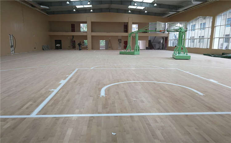 專業籃球木地板怎么維護