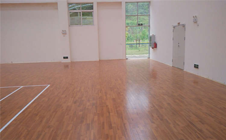 體育木地板為什么要專業(yè)安裝？