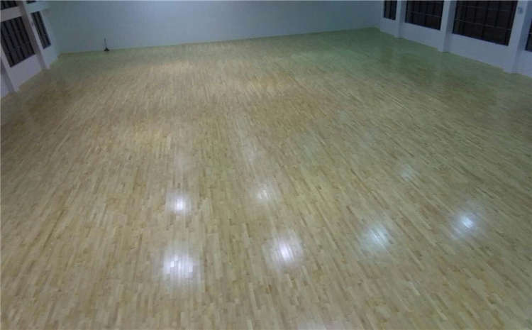 山西楓木運動木地板是多少錢