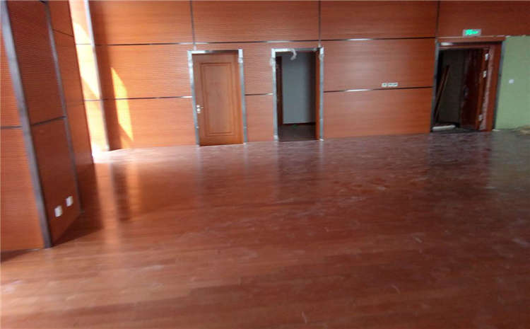 22mm厚排球館木地板一般多少錢?