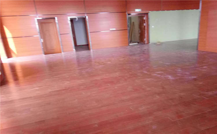 楓木舞臺木地板施工技術