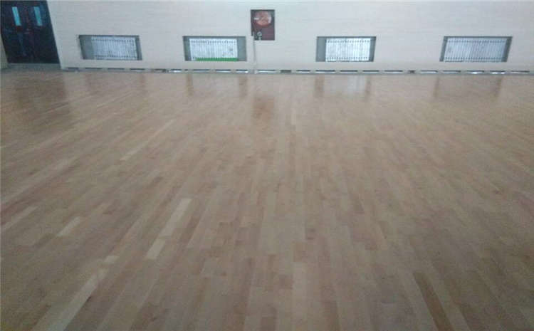 湖北柞木運動木地板多少錢