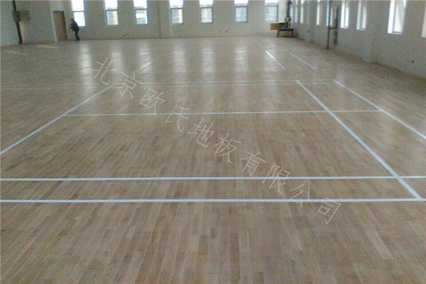 徐州北辰小學(xué)羽毛球運動木地板案例圖 徐州北辰小學(xué)羽毛球運動木地板案例圖