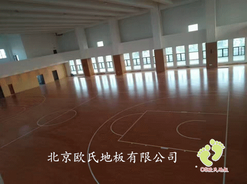 江蘇泰州雙河初中楓木運(yùn)動(dòng)木地板 江蘇泰州雙河初中楓木運(yùn)動(dòng)木地板