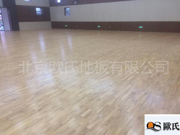 廈門翔安**實驗小學體育館柞木地板案例-圖4 廈門翔安**實驗小學體育館柞木地板案例-圖4