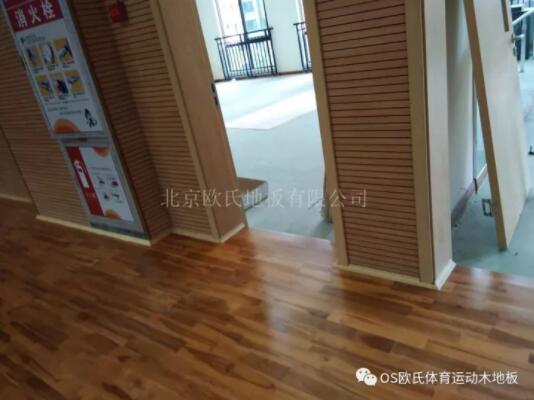 江蘇昆山兵希小學(xué)體育館木地板成功案例 江蘇昆山兵希小學(xué)體育館木地板成功案例