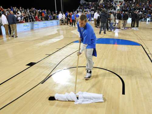 楓木運動木地板表面系統性的安裝和維護保養方法 楓木運動木地板表面系統性的安裝和維護保養方法