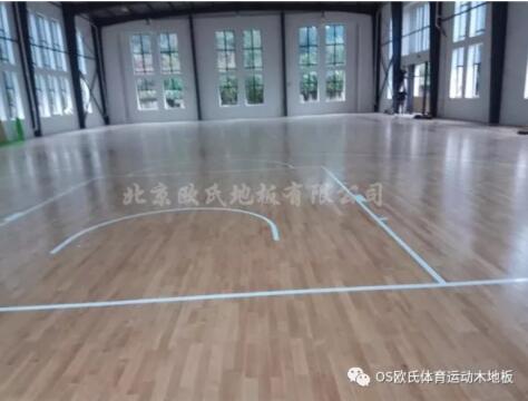 杭州富陽(yáng)區(qū)萬(wàn)市中學(xué)體育館木地板成功案例 杭州富陽(yáng)區(qū)萬(wàn)市中學(xué)體育館木地板成功案例