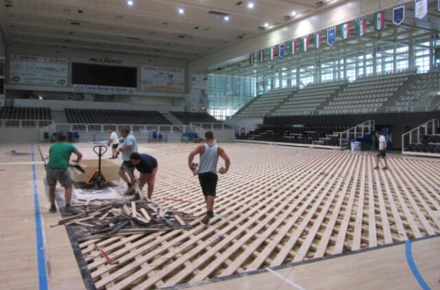 九張圖帶你感受國外籃球館木地板更換的全過程 九張圖帶你感受國外籃球館木地板更換的全過程