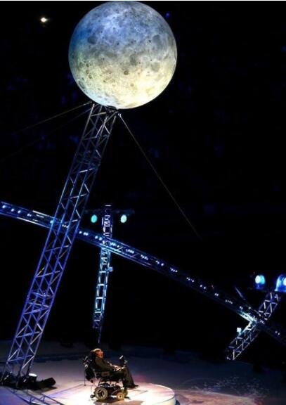 霍金的體育情緣:6年前曾親臨倫敦殘奧會(huì)開(kāi)幕式 霍金的體育情緣:6年前曾親臨倫敦殘奧會(huì)開(kāi)幕式