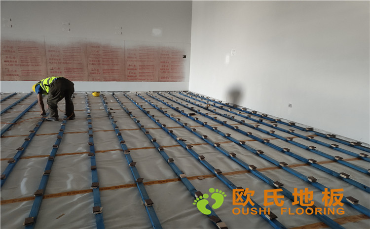 北京環(huán)球影城籃球館運(yùn)動(dòng)木地板案例