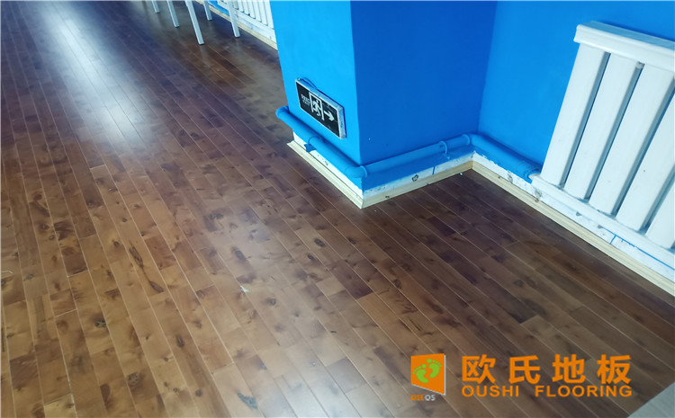 烏魯木齊北京北路東風花苑小區個人羽毛球館木地板項目-歐氏運動木地板